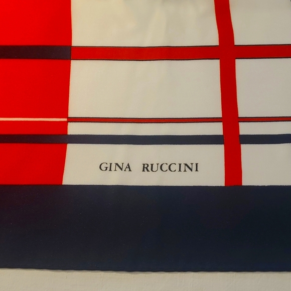 Vintage Gina Ruccini polyester scarf - Picture 3 of 5